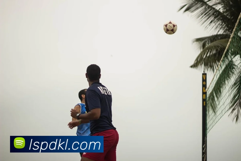 弗格森向C罗提出欧洲杯战术与心态建议 料影响葡萄牙阵容调整